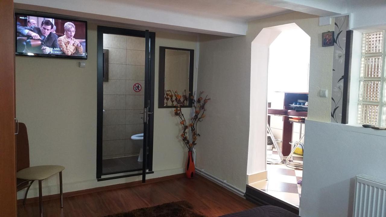 Shelby Accommodation -Adult Only- Сіная Екстер'єр фото