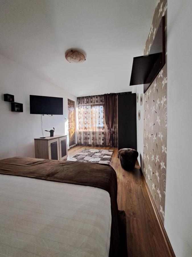 Shelby Accommodation -Adult Only- Сіная Екстер'єр фото