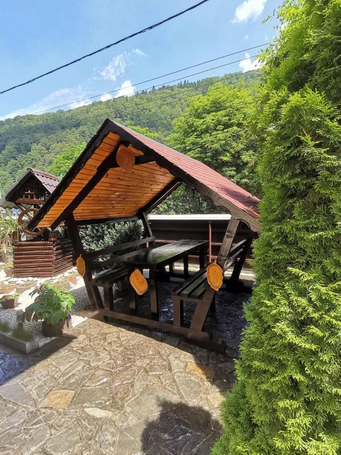 Shelby Accommodation -Adult Only- Сіная Екстер'єр фото