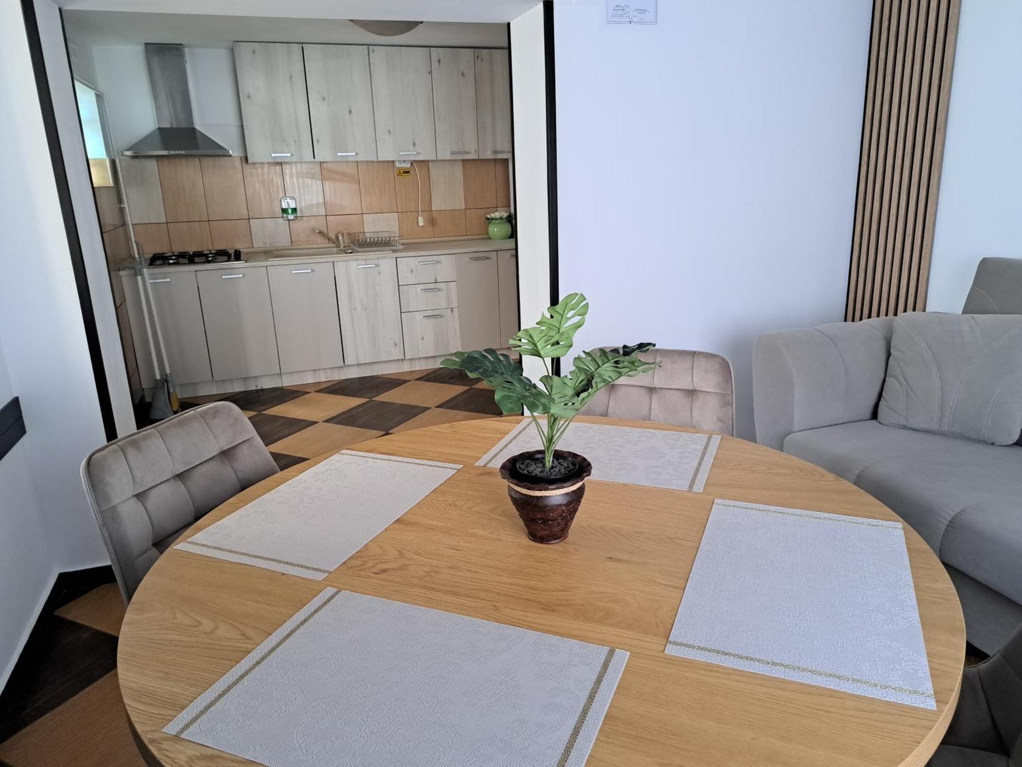 Shelby Accommodation -Adult Only- Сіная Екстер'єр фото