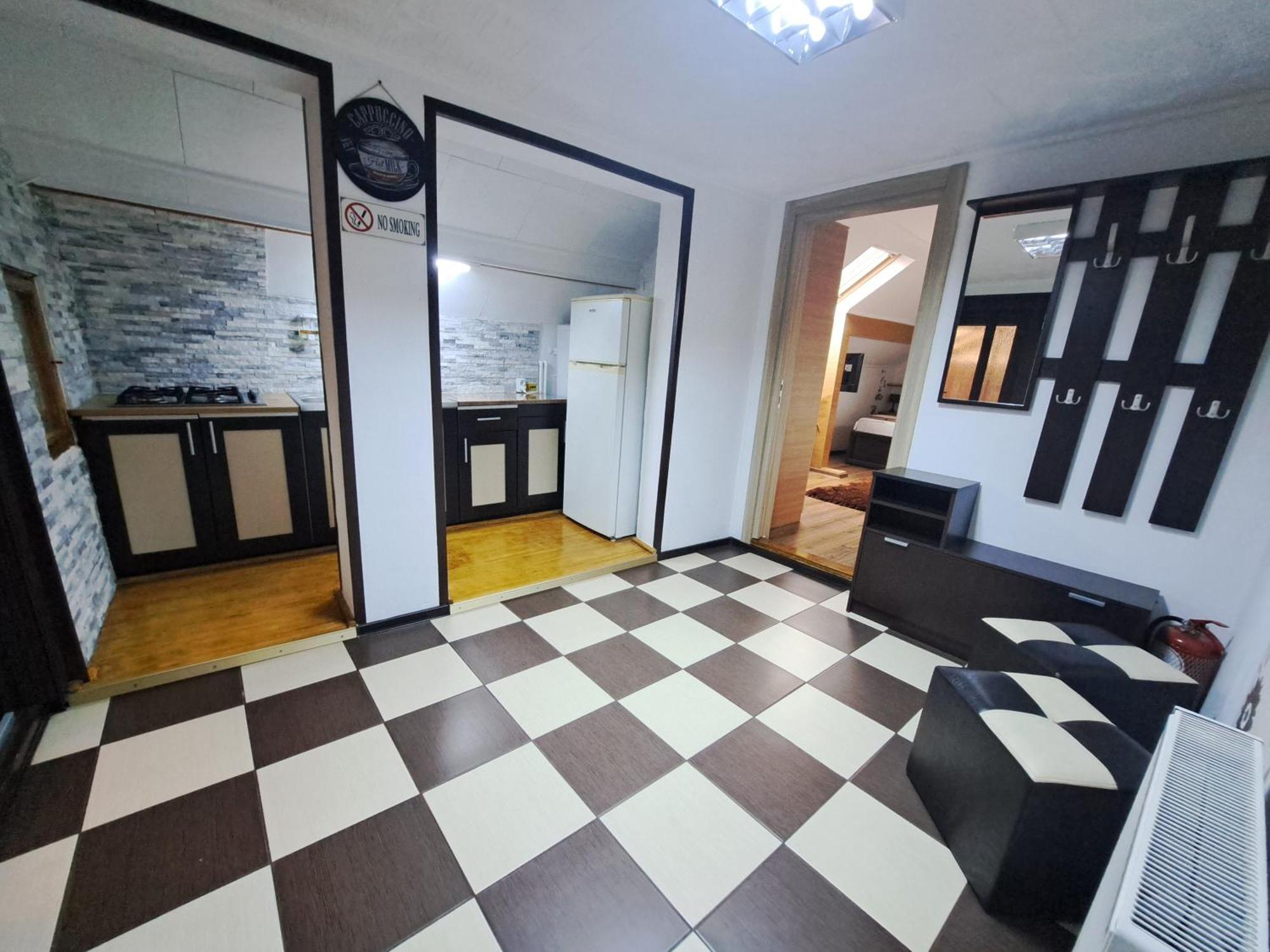 Shelby Accommodation -Adult Only- Сіная Екстер'єр фото