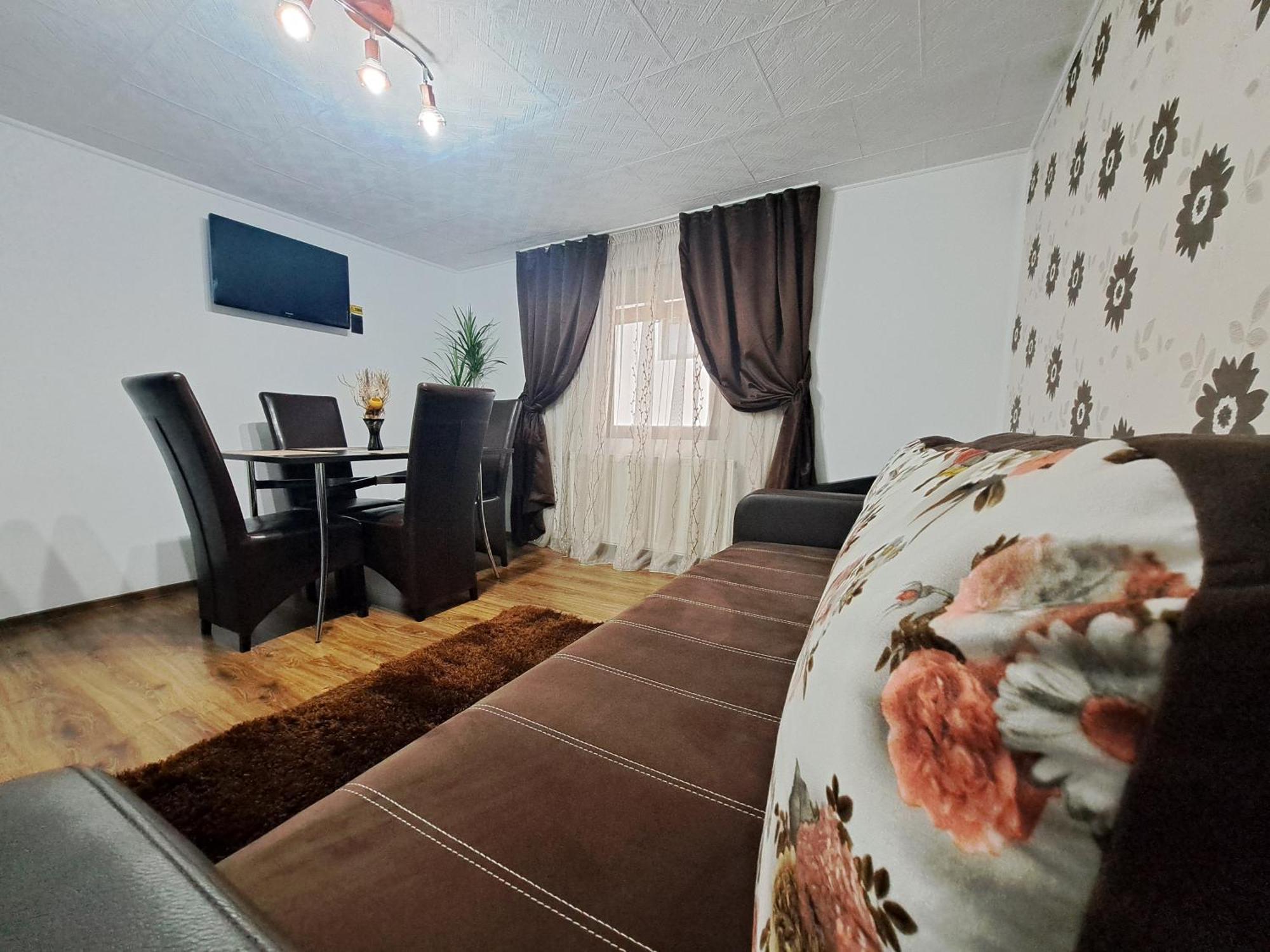 Shelby Accommodation -Adult Only- Сіная Екстер'єр фото